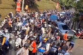 Jalan Menuju Puncak Ditutup 8 Jam, Polres Bogor Terapkan Rekayasa Lalu Lintas Satu Arah